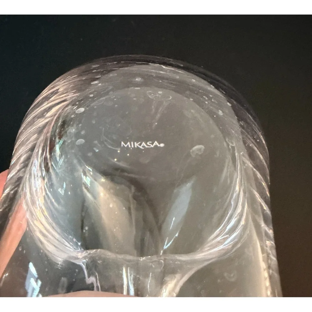 Mikasa Wine Decanter 40 oz Clear‎